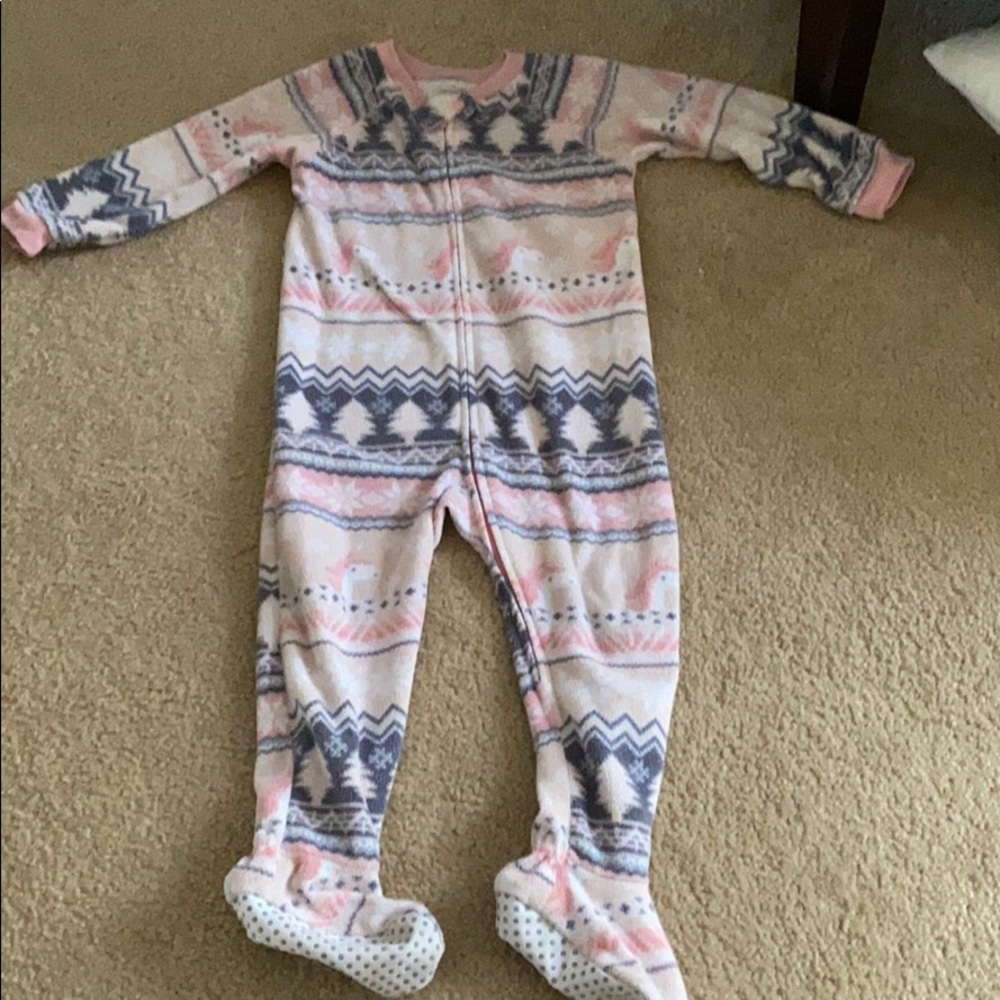 Snuggly bundle of 3 pairs 2t girls pjs